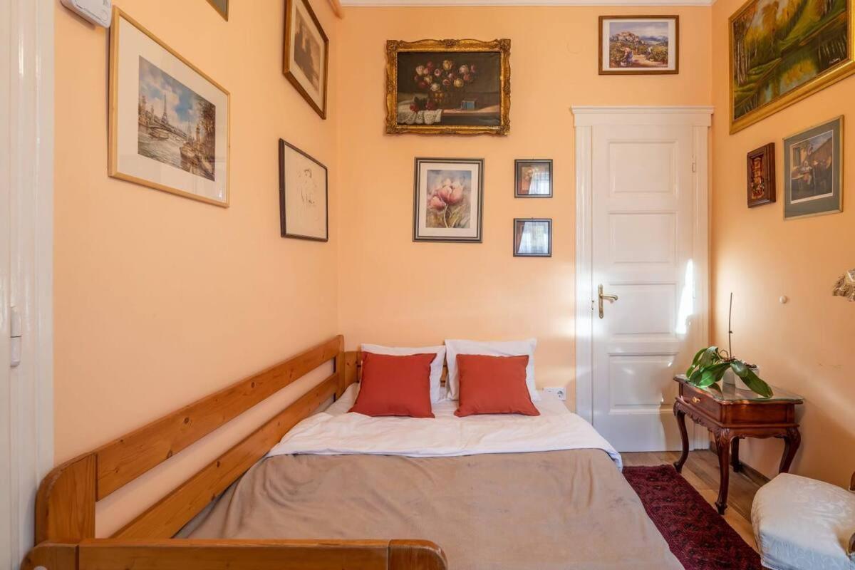 Vamhaz Boulevard Apartament *